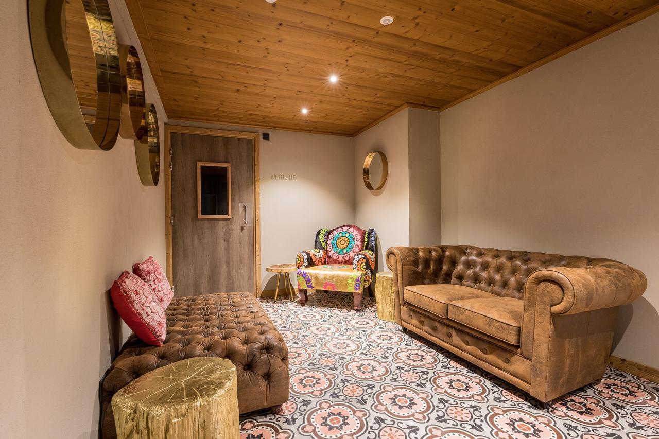 LES CABANES De La Maison Rouge FRENCH ALPS Exterior foto